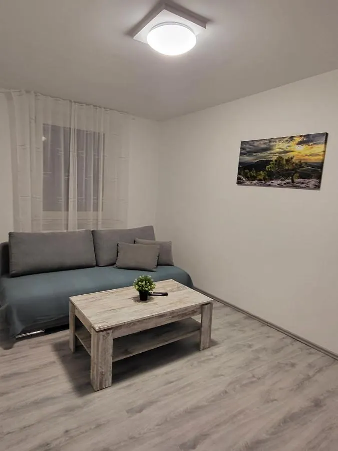 Schone Wohnung Im Stadtzentrum. Fuerth 0*,  Germany